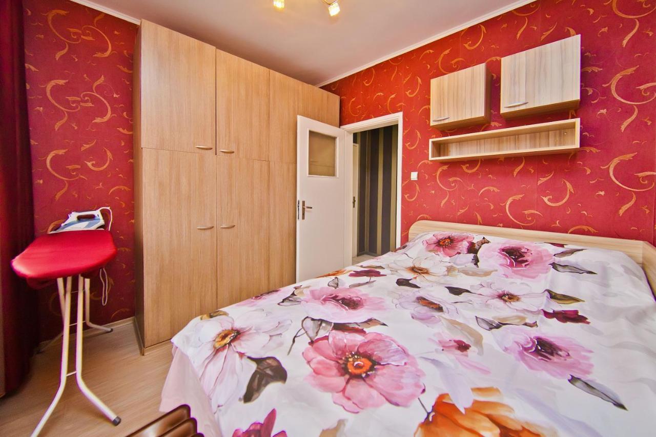 Perla 2-Bdrm In The Heart Of The City Варна Экстерьер фото